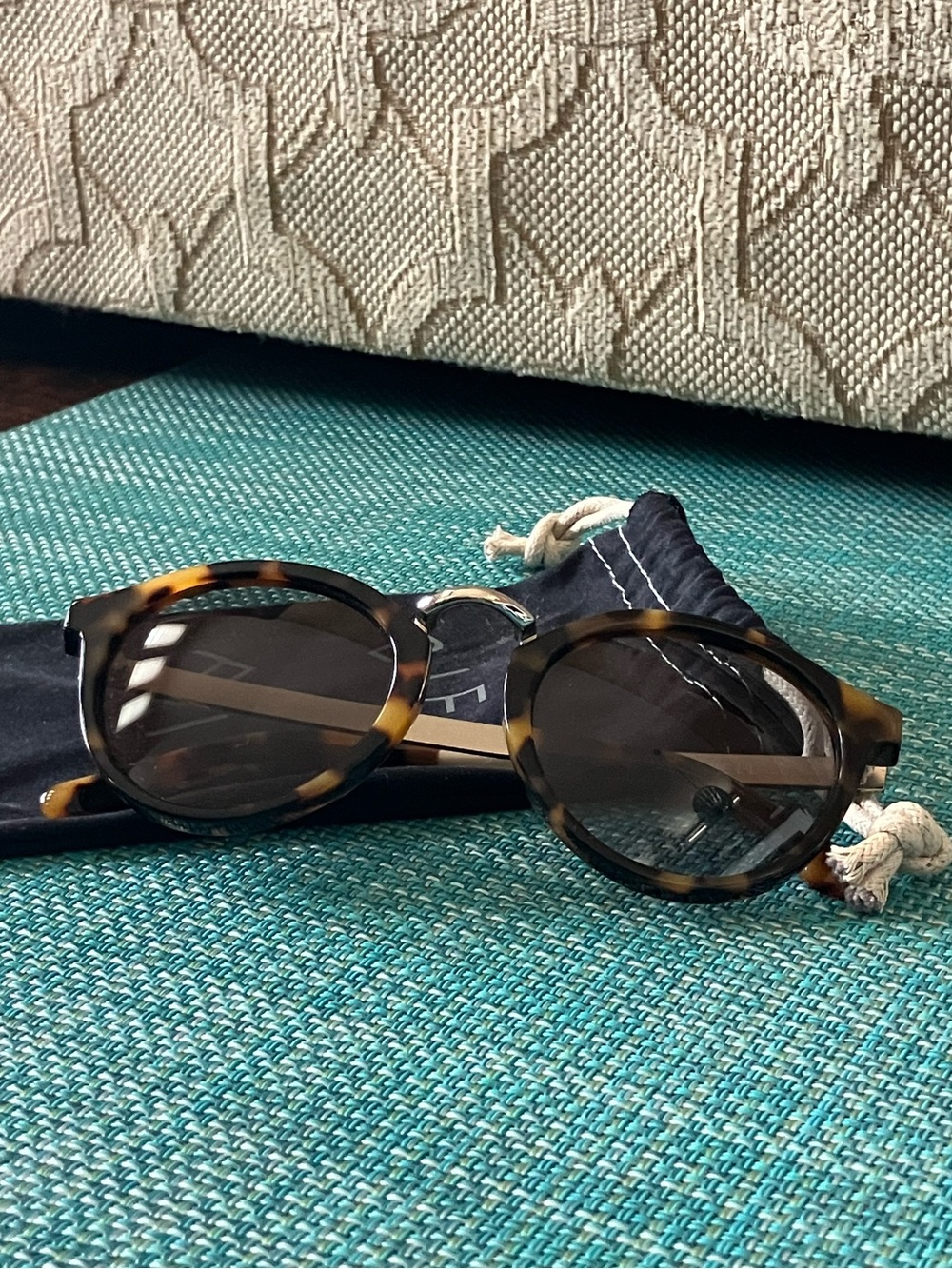 Madewell Tortoise Shell round sunglasses with silver accents and dust bag